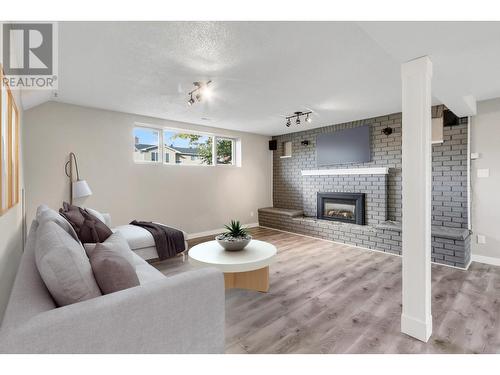 4393 Fisk Avenue, Prince George, BC - Indoor Photo Showing Living Room With Fireplace