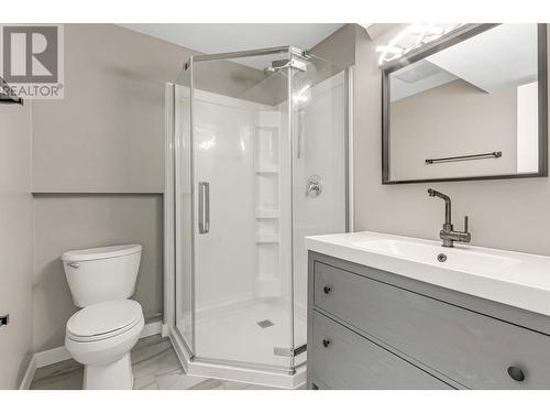 4393 Fisk Avenue, Prince George, BC - Indoor Photo Showing Bathroom