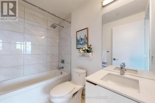 1011 - 30 Ordnance Street S, Toronto, ON - Indoor Photo Showing Bathroom