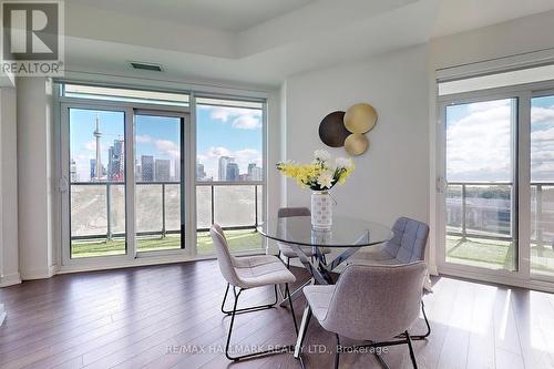 1011 - 30 Ordnance Street S, Toronto, ON - Indoor Photo Showing Dining Room