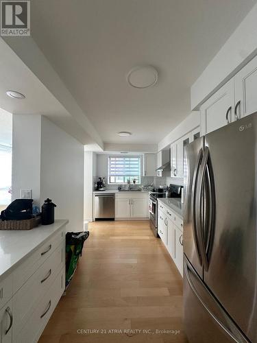 Lph01 - 29 Pemberton Avenue, Toronto, ON - Indoor Photo Showing Kitchen