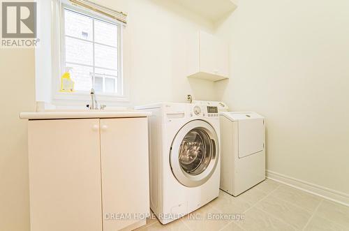 460 Sonoma Boulevard, Vaughan, ON - Indoor Photo Showing Laundry Room