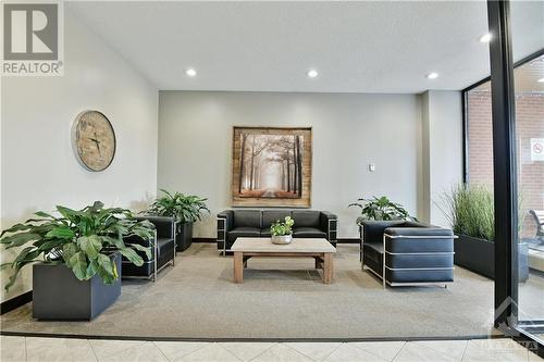 Lobby - 2951 Riverside Drive Unit#707, Ottawa, ON - Indoor