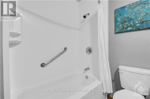 707 - 2951 Riverside Drive, Ottawa, ON - Indoor Photo Showing Bathroom