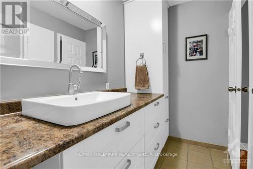 707 - 2951 Riverside Drive, Ottawa, ON - Indoor Photo Showing Bathroom