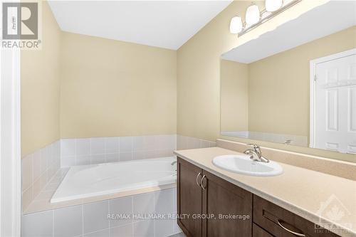 2229 Marble Crescent, Clarence-Rockland, ON - Indoor Photo Showing Bathroom