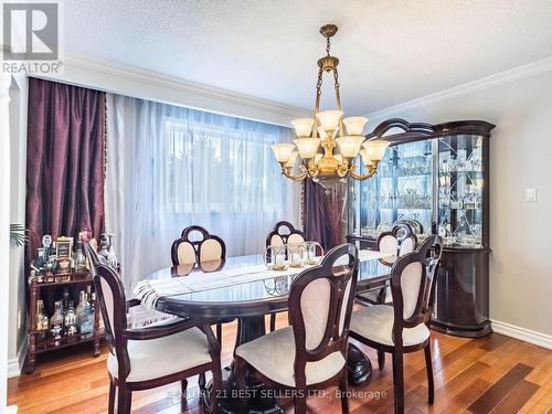 4172 Rayfield Court, Mississauga, ON - Indoor Photo Showing Dining Room