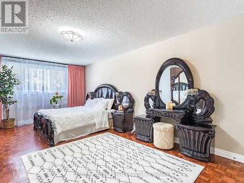 4172 Rayfield Court, Mississauga, ON - Indoor Photo Showing Bedroom