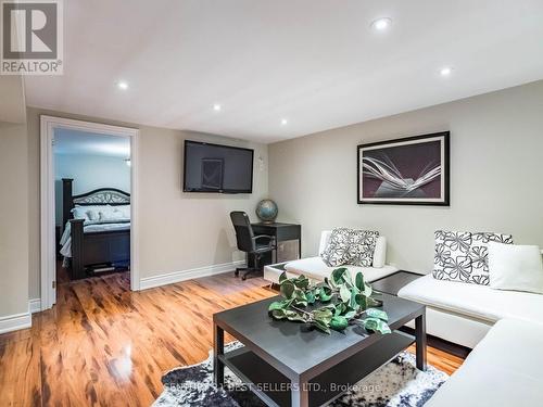 4172 Rayfield Court, Mississauga, ON - Indoor