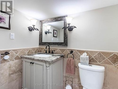 4172 Rayfield Court, Mississauga, ON - Indoor Photo Showing Bathroom