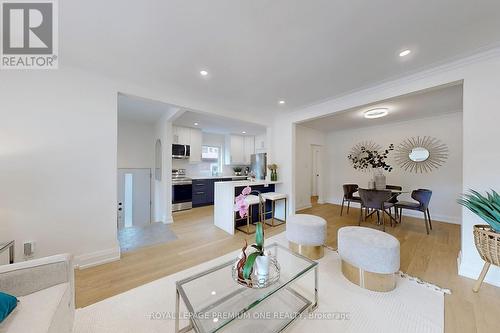 106 Cameron Avenue, Toronto, ON - Indoor Photo Showing Living Room