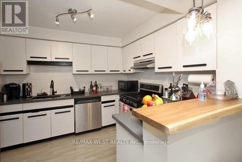 117 - 3050 Orleans Road, Mississauga, ON - Indoor Photo Showing Kitchen