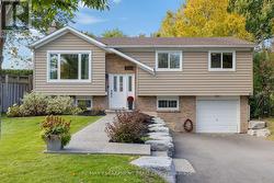 2376 CAYUGA COURT  Burlington, ON L7P 3L5