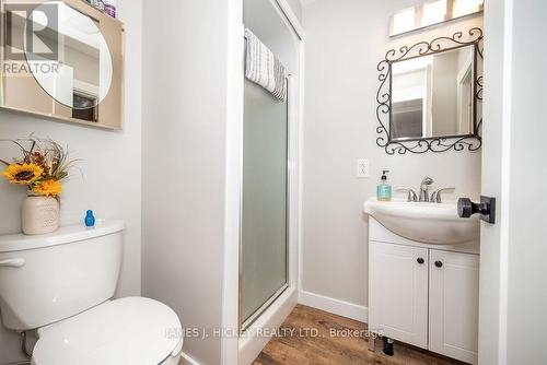 32779 Highway 17, Deep River, ON - Indoor Photo Showing Bathroom