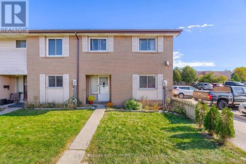 B11 - 427 Victoria Road N, Guelph, ON - Outdoor