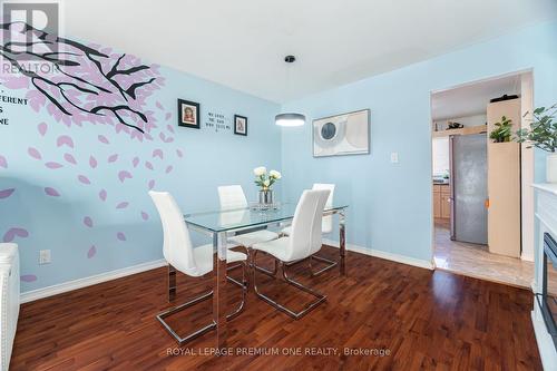 B11 - 427 Victoria Road N, Guelph, ON - Indoor Photo Showing Dining Room