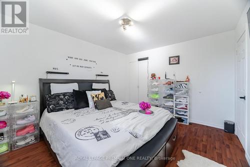 B11 - 427 Victoria Road N, Guelph, ON - Indoor Photo Showing Bedroom