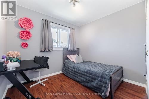 B11 - 427 Victoria Road N, Guelph, ON - Indoor Photo Showing Bedroom