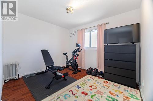 B11 - 427 Victoria Road N, Guelph, ON - Indoor Photo Showing Gym Room