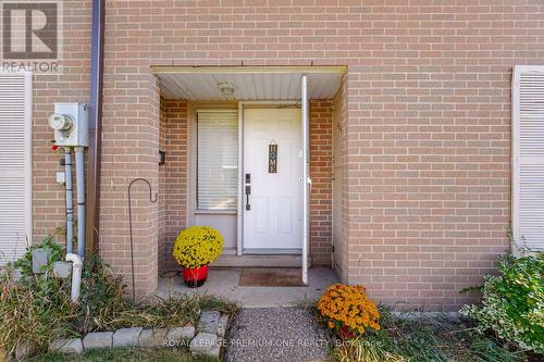 B11 - 427 Victoria Road N, Guelph, ON - Outdoor With Exterior