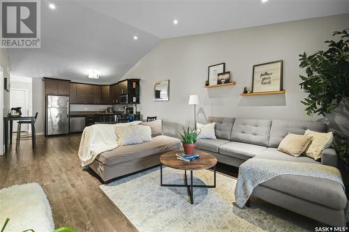 3215 Green Bank Road, Regina, SK - Indoor Photo Showing Living Room