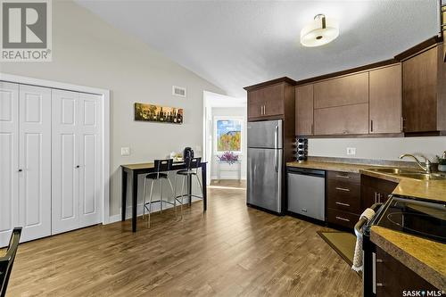 3215 Green Bank Road, Regina, SK - Indoor Photo Showing Kitchen With Double Sink