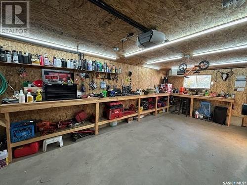 216 2Nd Avenue W, Canora, SK - Indoor Photo Showing Garage