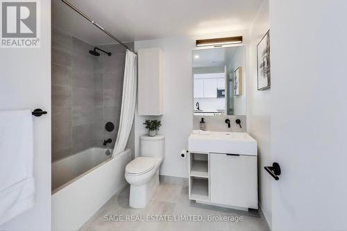 4209 - 108 Peter Street, Toronto, ON - Indoor Photo Showing Bathroom