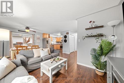 9 Whitley Lane, Quinte West, ON - Indoor Photo Showing Living Room