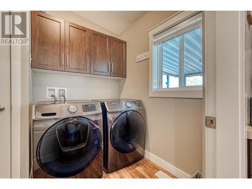 189 Resolute Road, Kaleden, BC - Indoor Photo Showing Laundry Room