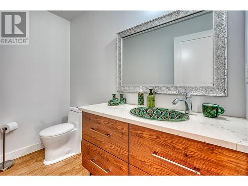 189 Resolute Road, Kaleden, BC - Indoor Photo Showing Bathroom