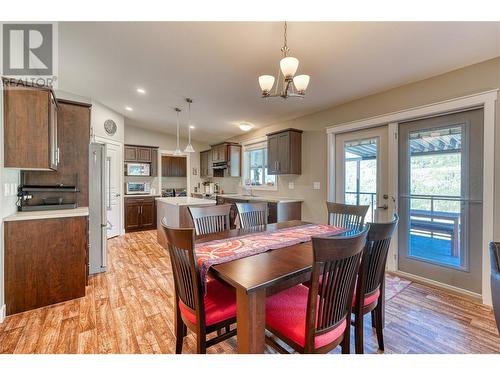 189 Resolute Road, Kaleden, BC - Indoor Photo Showing Dining Room