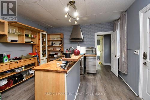 159 Macaulay Street E, Hamilton, ON - Indoor Photo Showing Kitchen