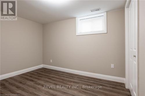 2 - 367 East 18Th Street, Hamilton, ON - Indoor Photo Showing Other Room