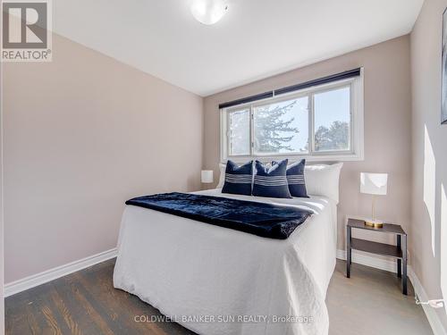 324 Rosemount Drive, Kitchener, ON - Indoor Photo Showing Bedroom