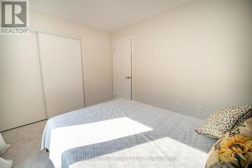 224 Newman Drive, Cambridge, ON - Indoor Photo Showing Bedroom