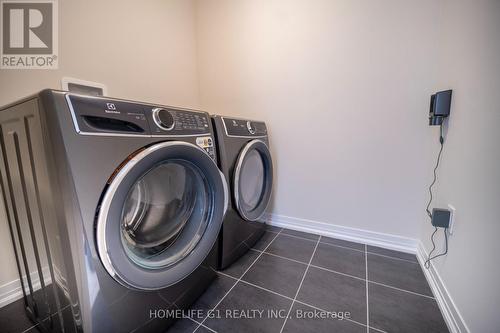 224 Newman Drive, Cambridge, ON - Indoor Photo Showing Laundry Room