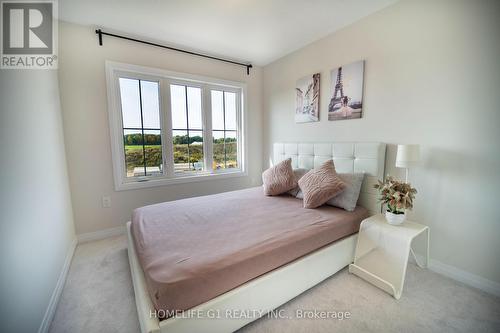 224 Newman Drive, Cambridge, ON - Indoor Photo Showing Bedroom