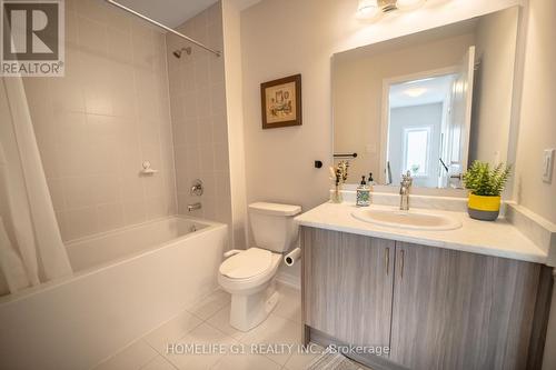 224 Newman Drive, Cambridge, ON - Indoor Photo Showing Bathroom