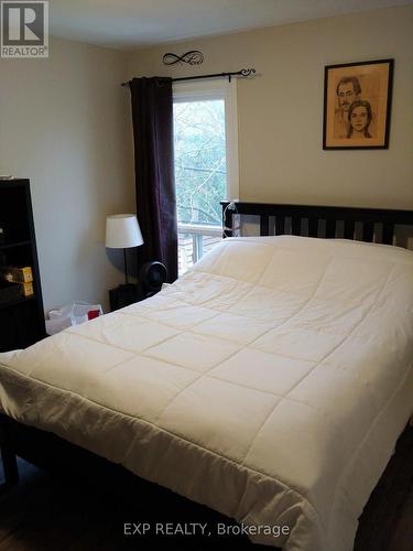 Upper - 129 Grant Avenue, Hamilton, ON - Indoor Photo Showing Bedroom