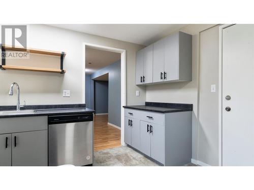 2740 25Th Avenue Ne, Salmon Arm, BC - Indoor Photo Showing Kitchen