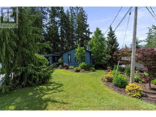 2740 25Th Avenue Ne, Salmon Arm, BC - Outdoor