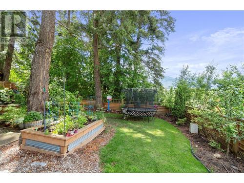 2740 25Th Avenue Ne, Salmon Arm, BC - Outdoor