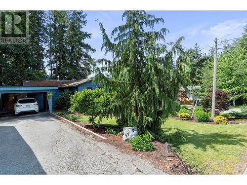 2740 25Th Avenue Ne, Salmon Arm, BC - Outdoor