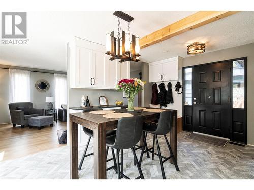 2740 25Th Avenue Ne, Salmon Arm, BC - Indoor Photo Showing Dining Room