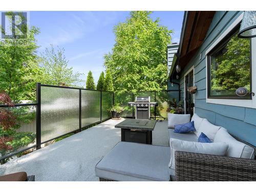 2740 25Th Avenue Ne, Salmon Arm, BC - Outdoor