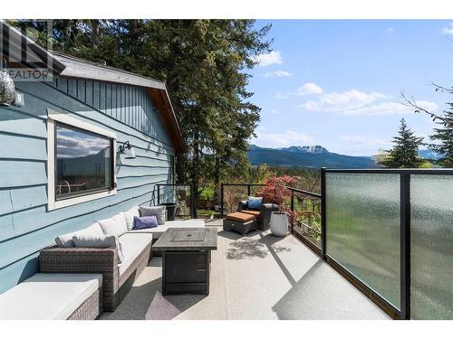 2740 25Th Avenue Ne, Salmon Arm, BC - Outdoor