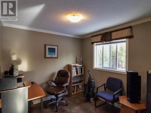 3000 Maze-Forbes Fs Road, Lac La Hache, BC - Indoor Photo Showing Other Room