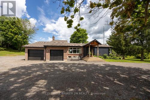 7559 Lakeridge Road, Uxbridge, ON - Outdoor