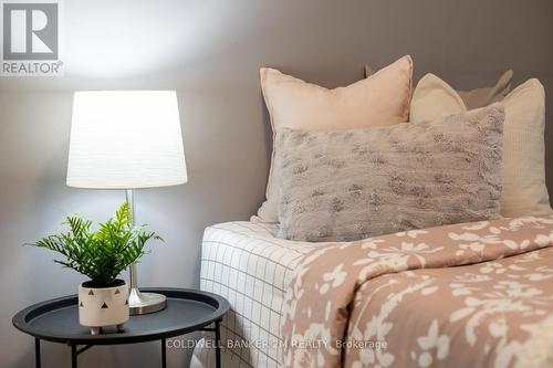 7559 Lakeridge Road, Uxbridge, ON - Indoor Photo Showing Bedroom